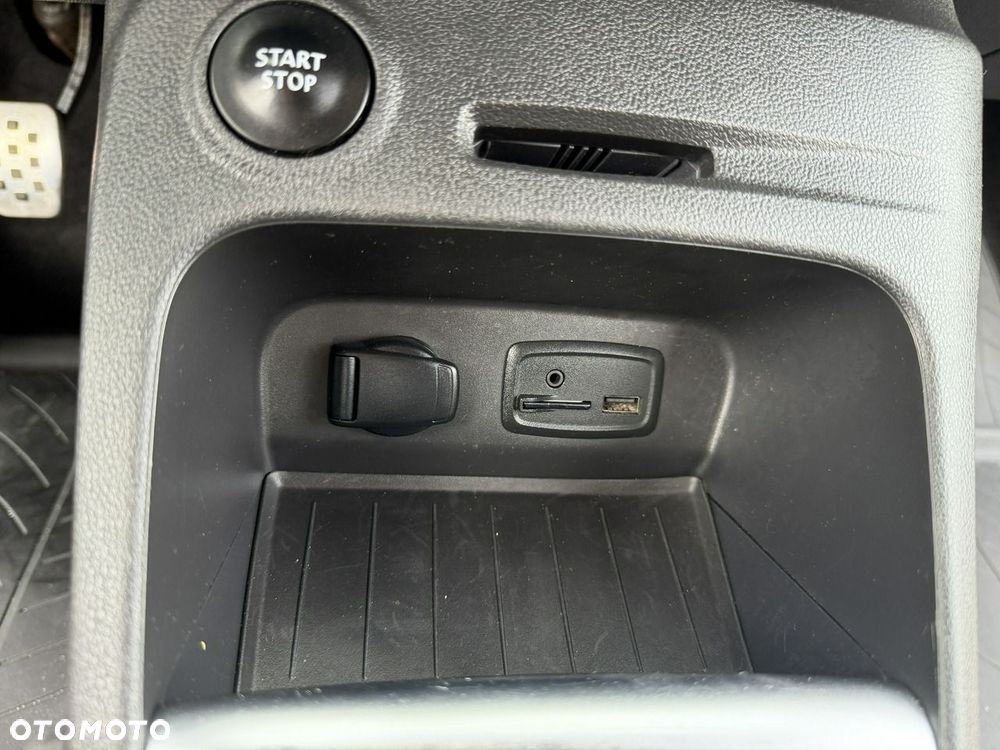 Renault Captur - 31