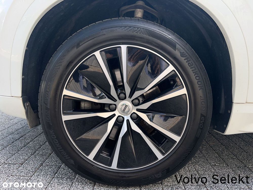 Volvo XC 90 B5 D AWD Momentum Pro - 23