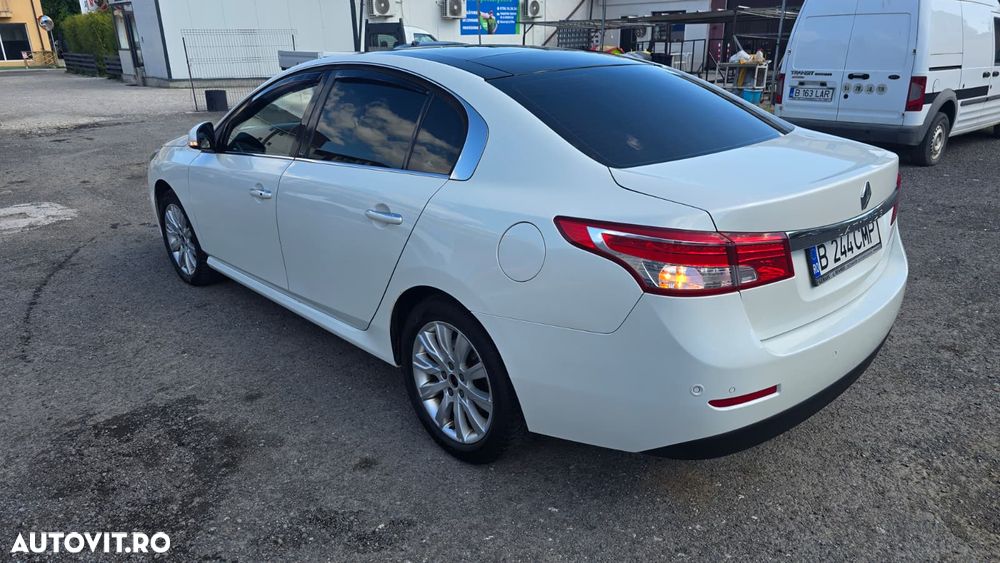 Renault Latitude - 3