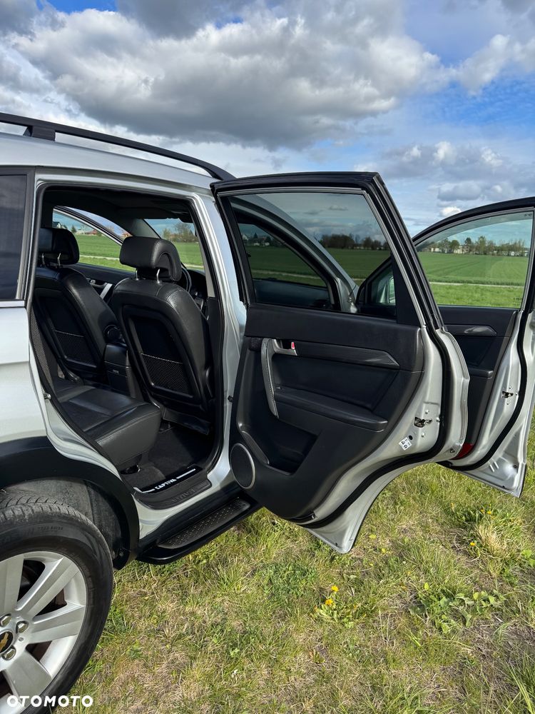 Chevrolet Captiva 2.0 d High - 11