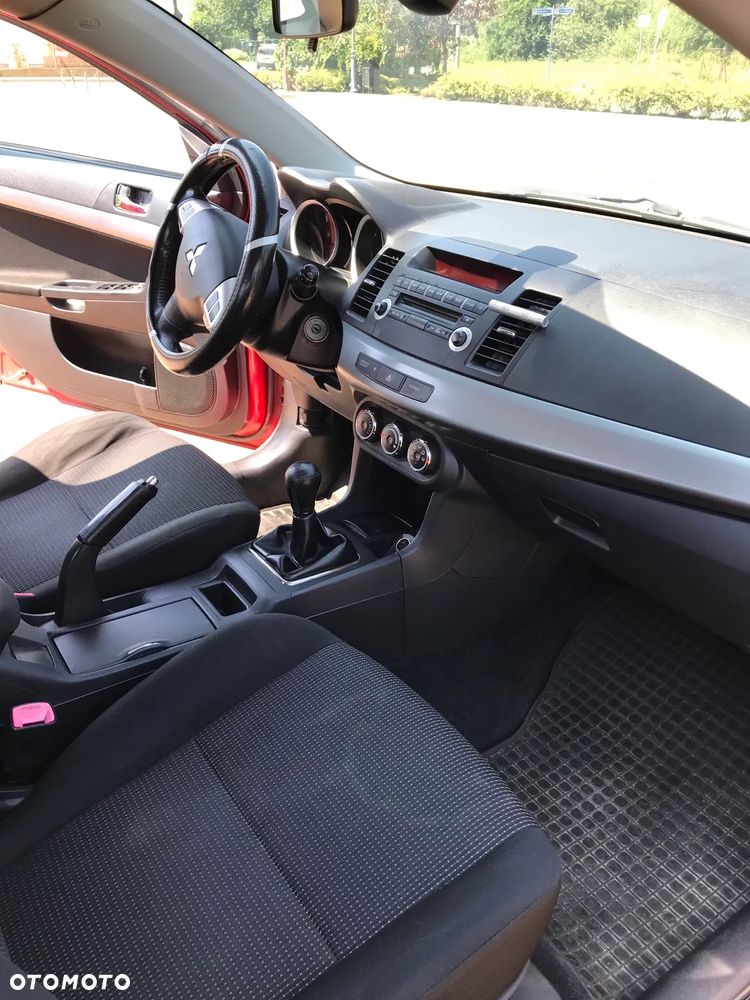 Mitsubishi Lancer 1.8 Invite - 15