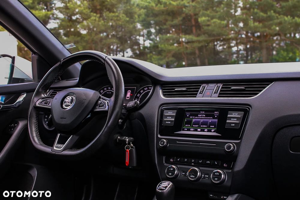 Skoda Octavia 2.0 TDI (Green tec) RS - 28