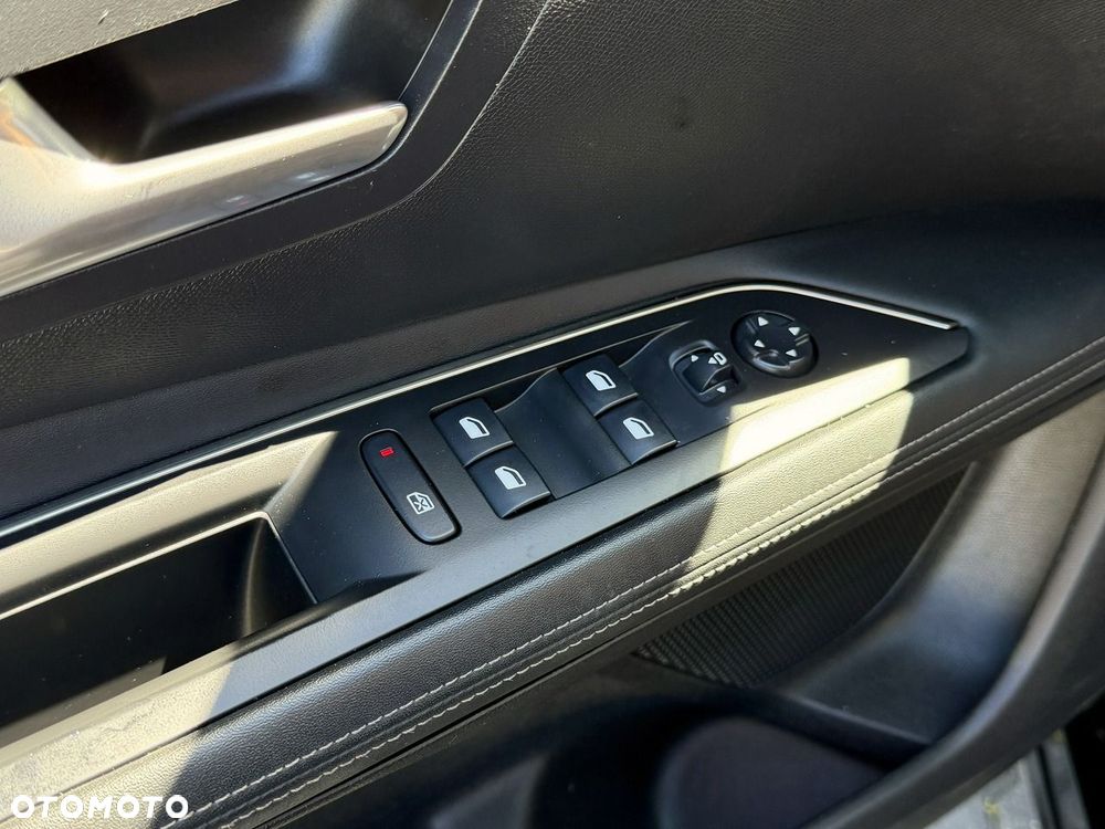 Peugeot 3008 1.5 BlueHDi Allure S&S EAT8 - 7