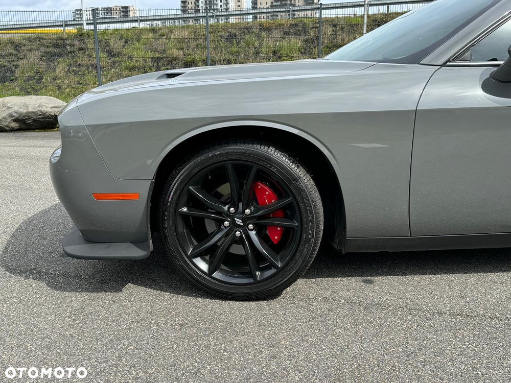 Dodge Challenger - 3