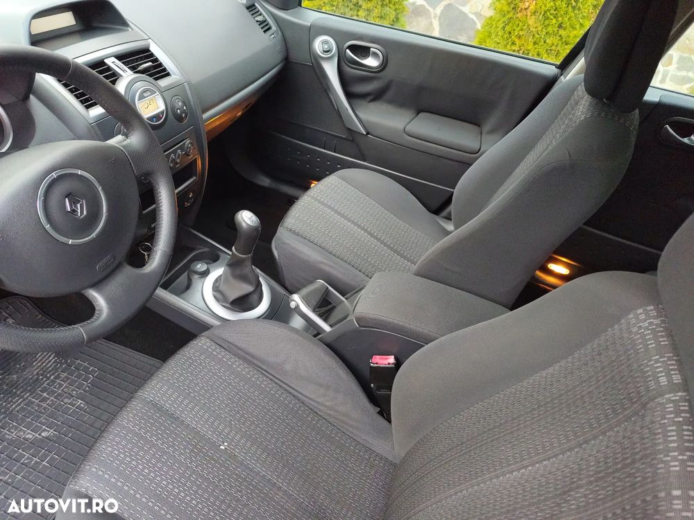 Renault Megane 1.6 16V Dynamique - 5