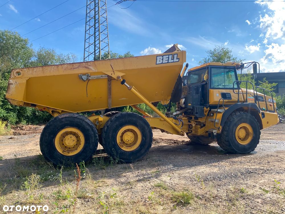 Bell B30E, TYLKO 4770 MTH, Z NIEMIEC, TYLNA KLAPA, SZEROKIE KOŁA MICHELIN, PIĘKNY STAN - 3