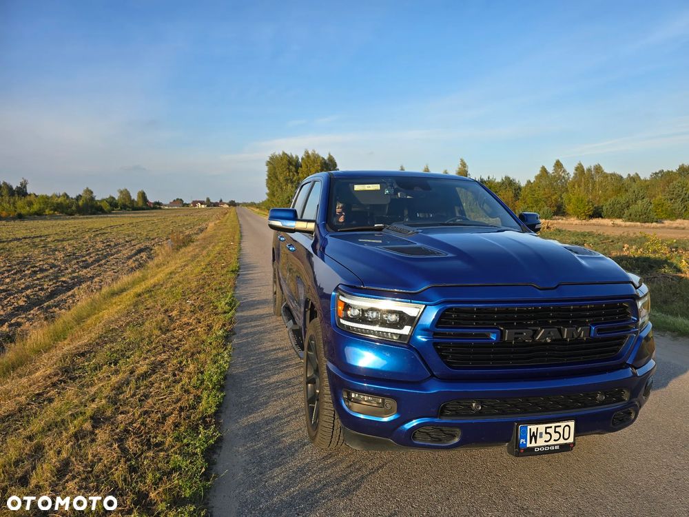 RAM 1500 5.7 Crew Cab Shortbed Laramie Sport - 4