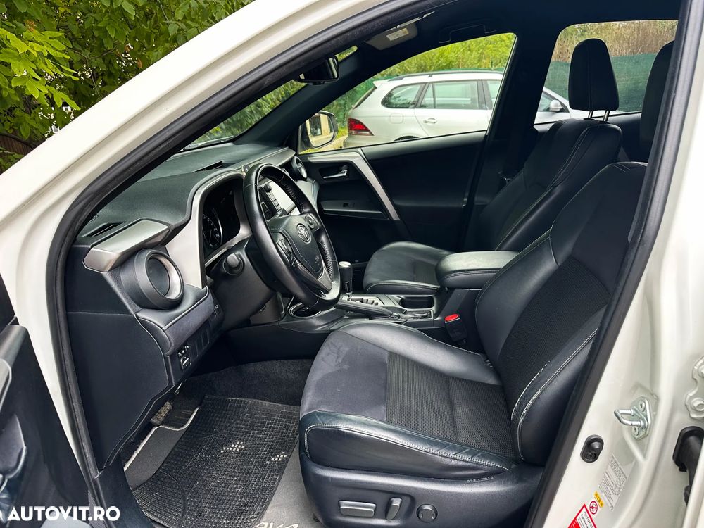 Toyota RAV4 2.5 4x2 Hybrid Style Selection - 11