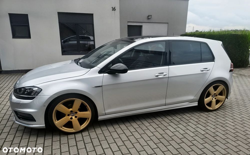 Volkswagen Golf - 5