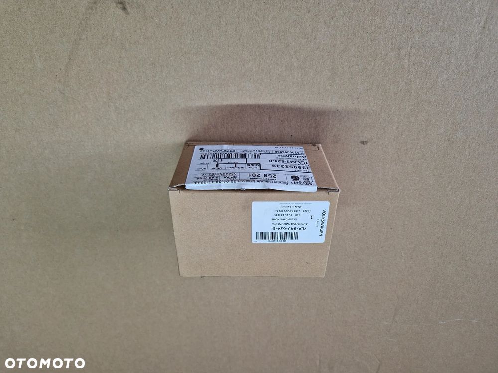ZAMEK DRZWI LEWY VW T6.1 7LA843624B - 12