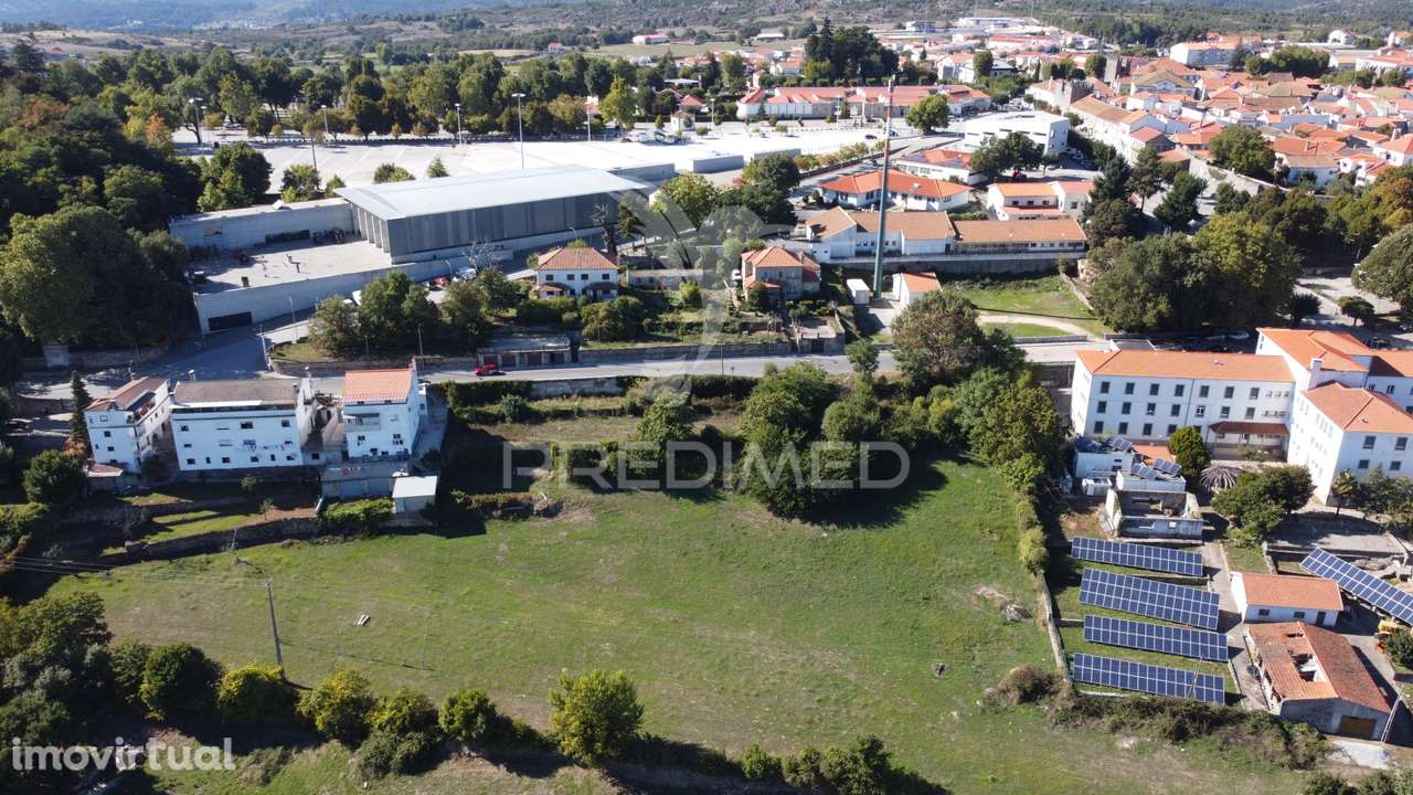 Terreno com cerca de 8000 m2 em Trancoso - Grande imagem: 3/6