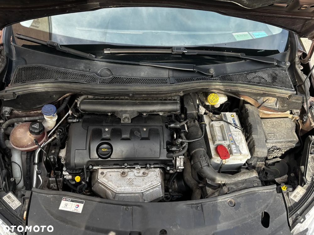Peugeot 2008 1.6 VTi Allure - 5