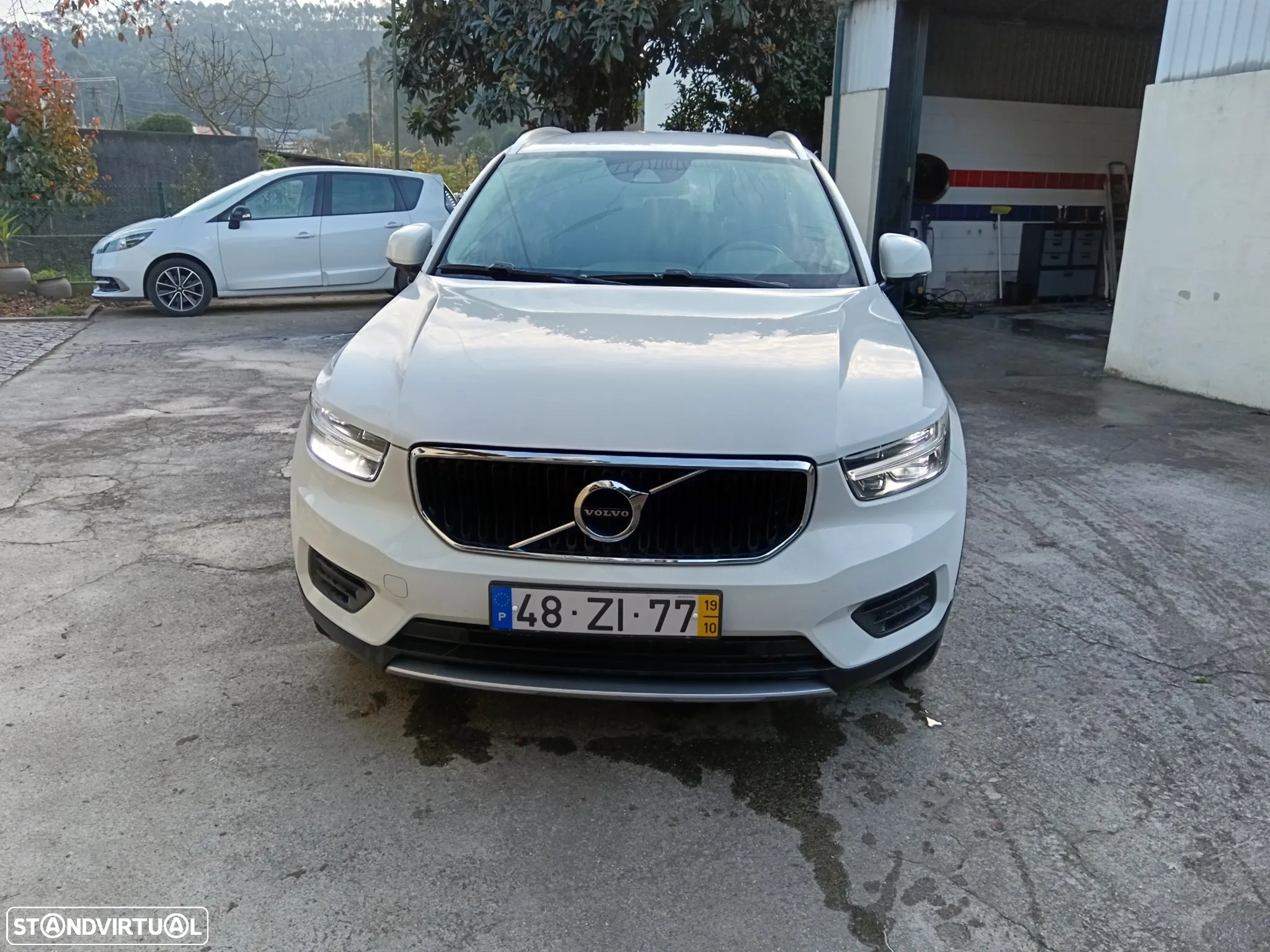 Volvo XC 40 2.0 D3 Momentum Geartronic - 2