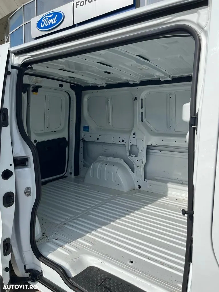 Renault TRAFIC - 10