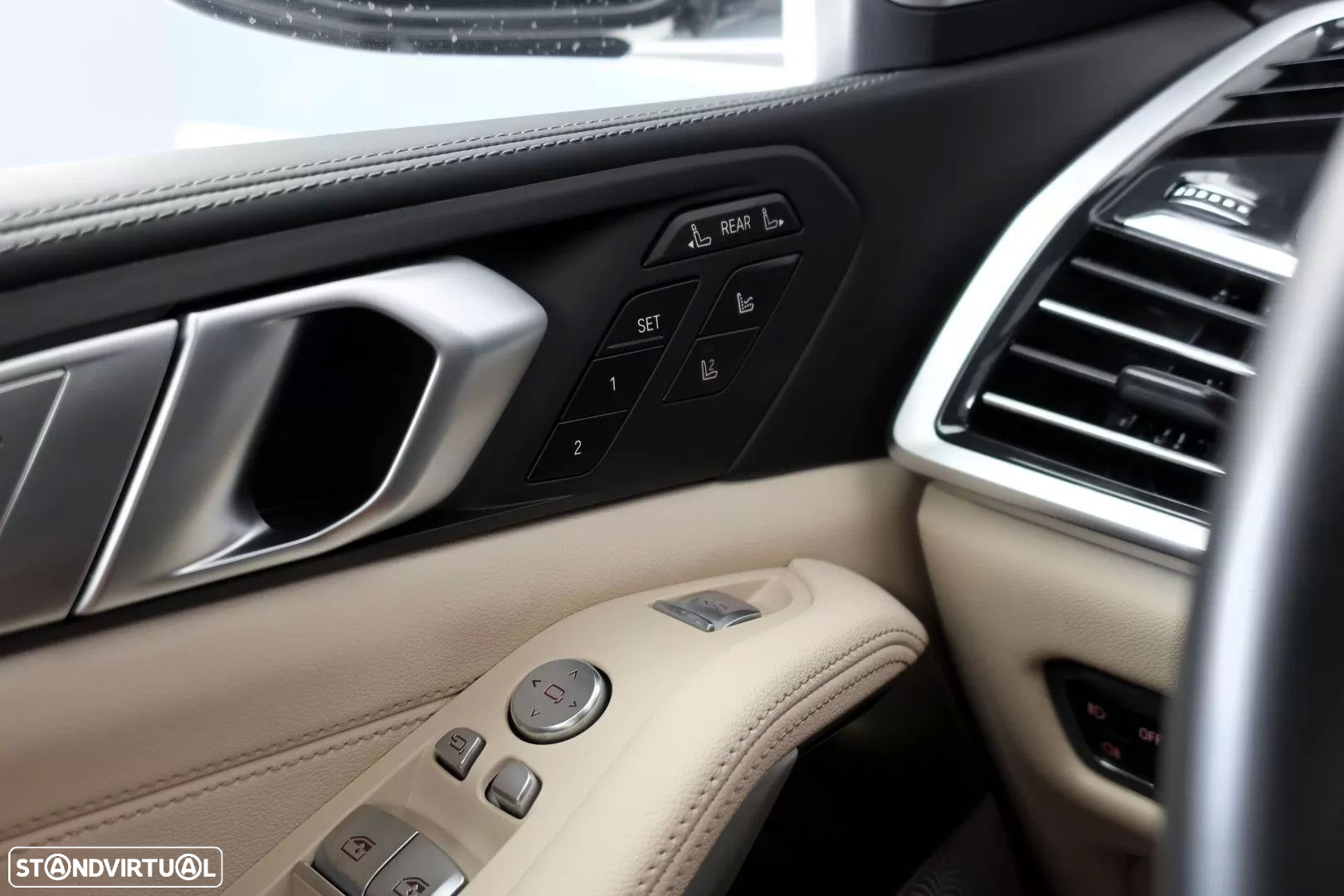 BMW X7 40 i xDrive Pack M - 18