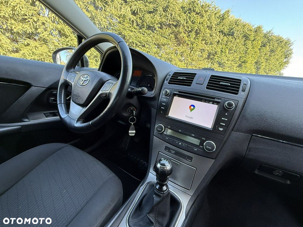 Toyota Avensis 1.8 Style - 36