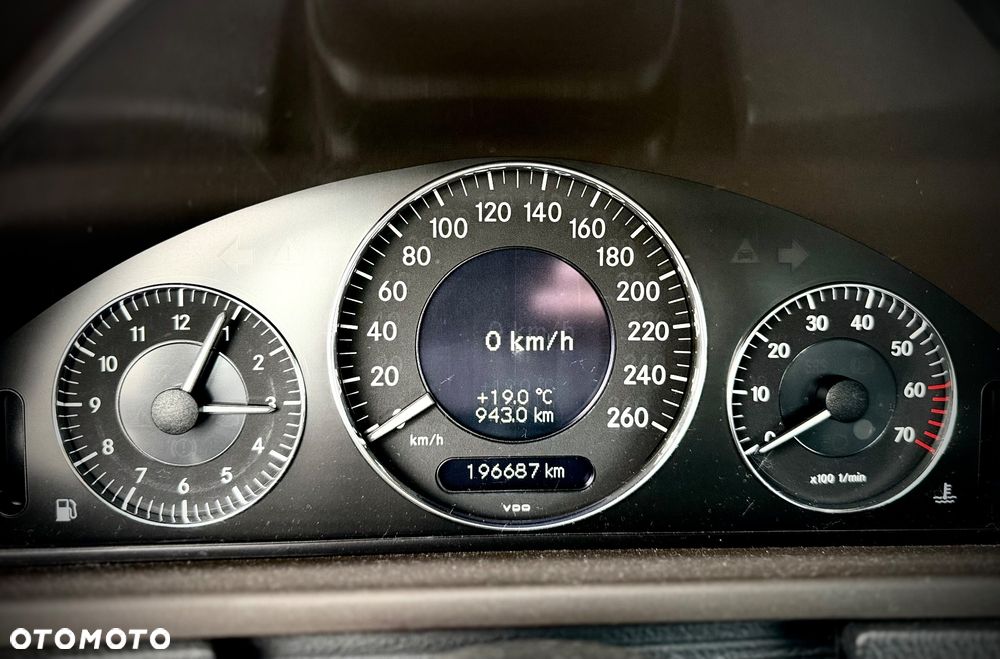 Mercedes-Benz CLK 240 Avantgarde - 12
