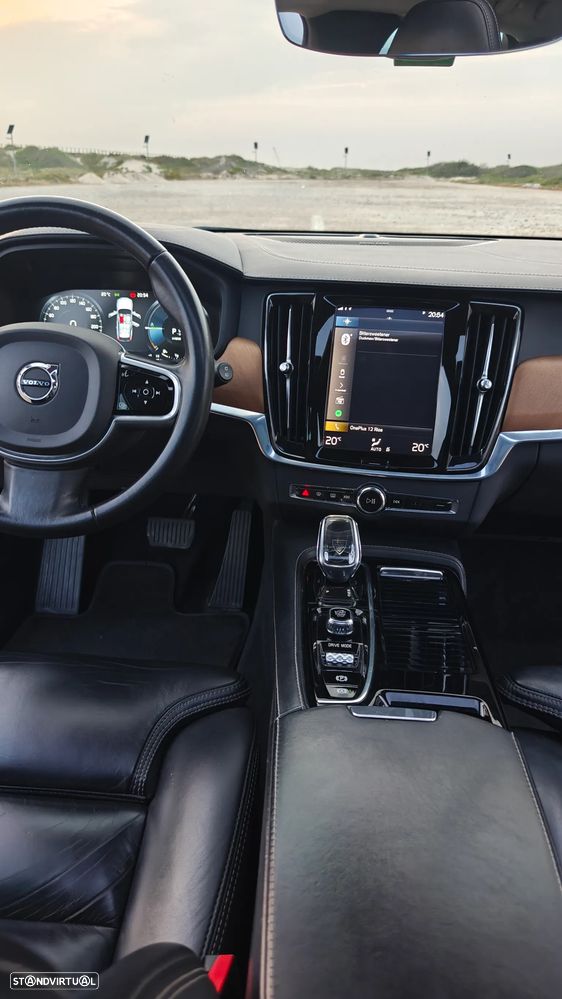 Volvo V90 - 32