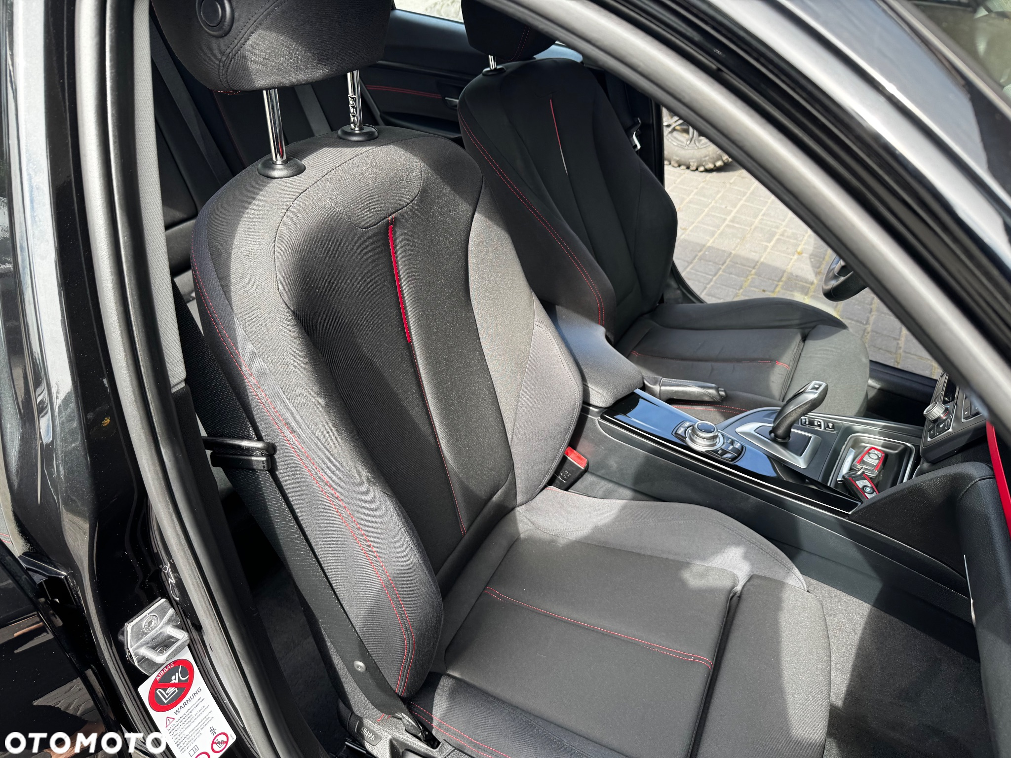 BMW Seria 3 318d Sport Line - 30