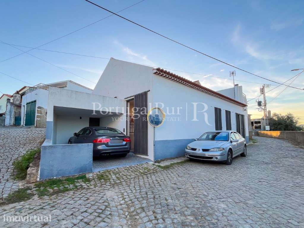 Moradia T3 totalmente recuperada na Orca, Castelo branco - Grande imagem: 2/60