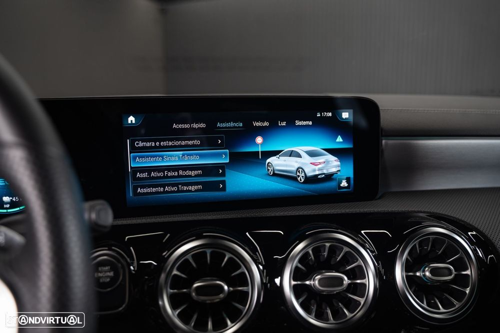 Mercedes-Benz CLA 250 e 8G-DCT AMG Line - 33