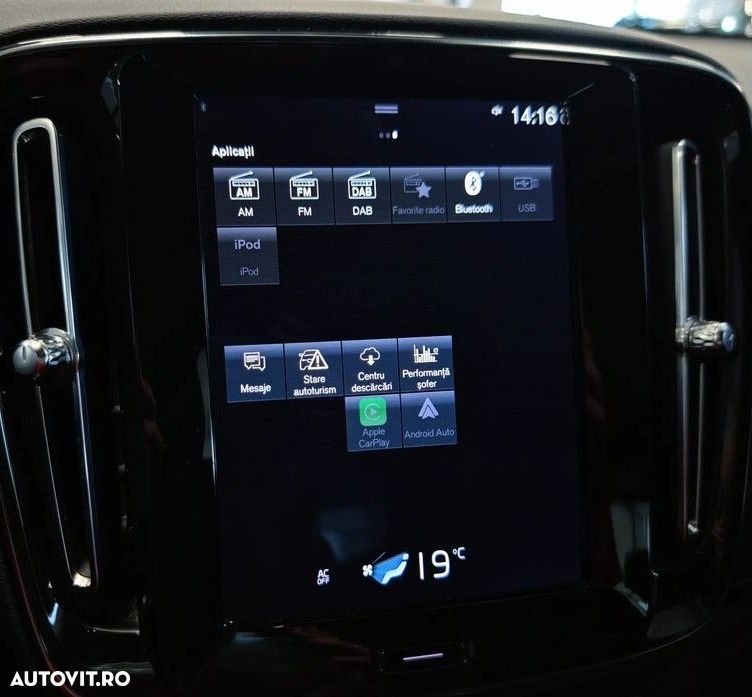 Volvo XC 40 T3 AT8 Momentum Pro - 11