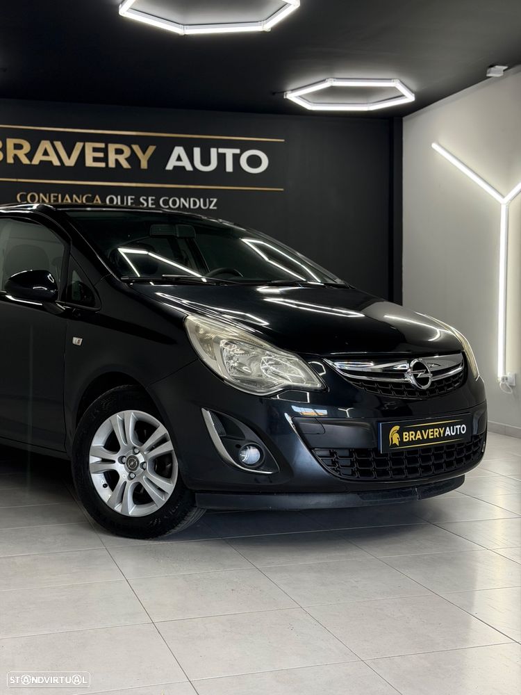 Opel Corsa 1.2 Cosmo - 8