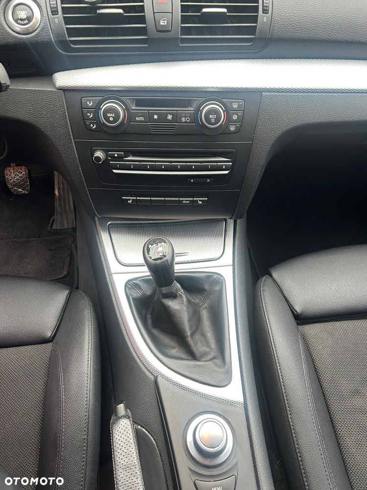 BMW Seria 1 120d DPF Edition Sport - 11