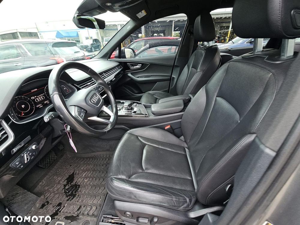 Audi Q7 3.0 TFSI Quattro Tiptronic - 9