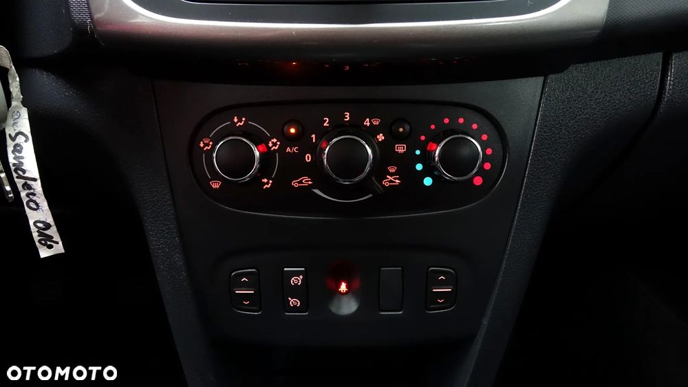 Dacia Sandero TCe 90 (S&S) Comfort - 18