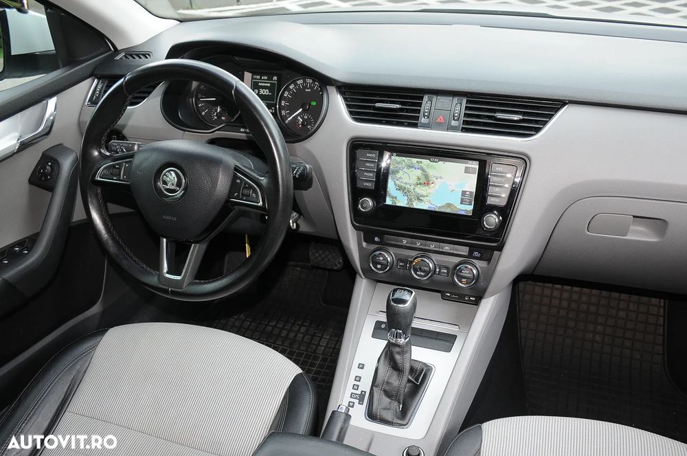Skoda Octavia 1.6 TDI DSG Style - 7