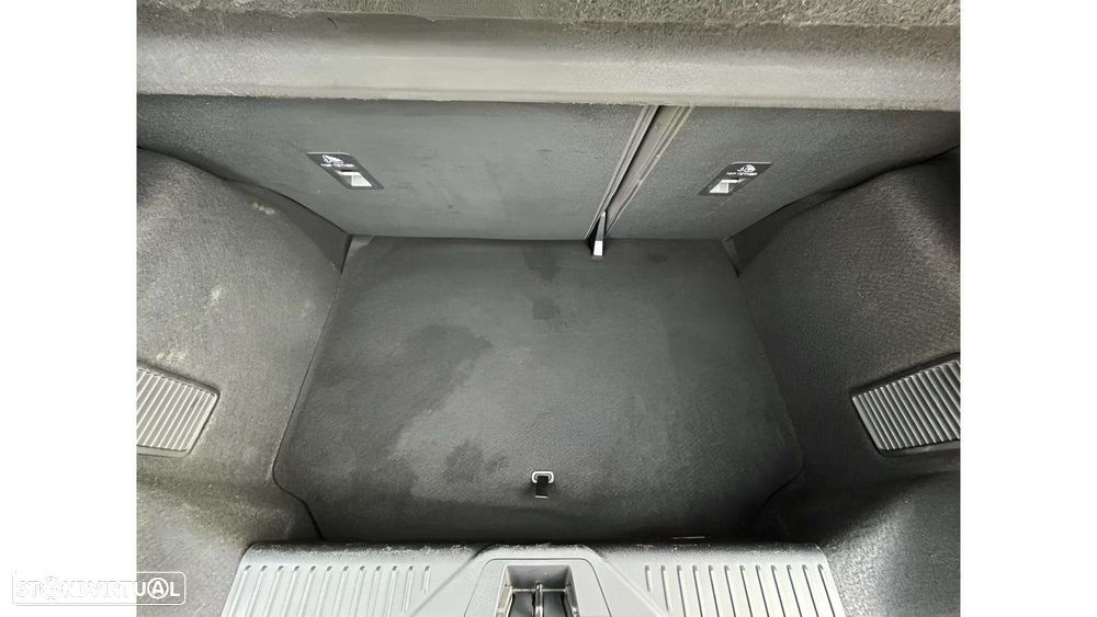 Ford Fiesta 1.0 EcoBoost ST-Line - 27