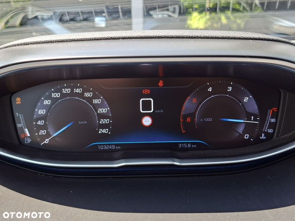 Peugeot 5008 1.5 BlueHDi Allure S&S - 17