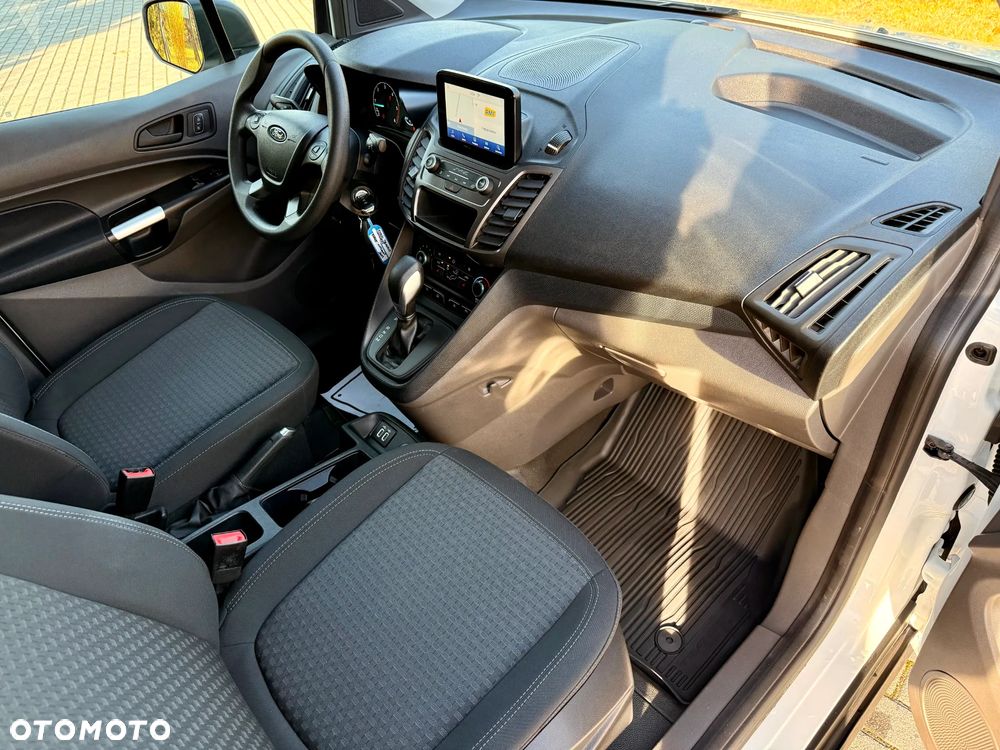 Ford Transit Connect - 28