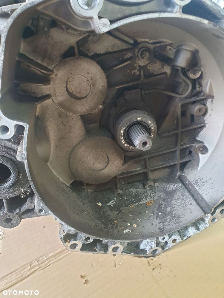 SKRZYNIA OPEL VECTRA C 3,0CDTI F40 - 1