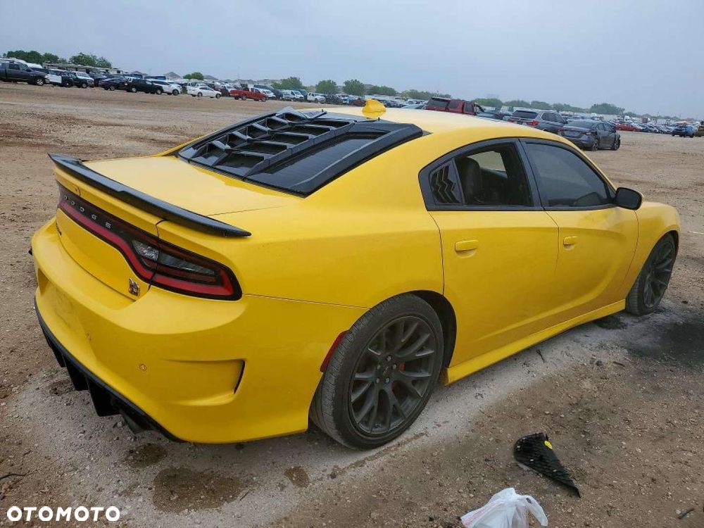 Dodge Charger - 4