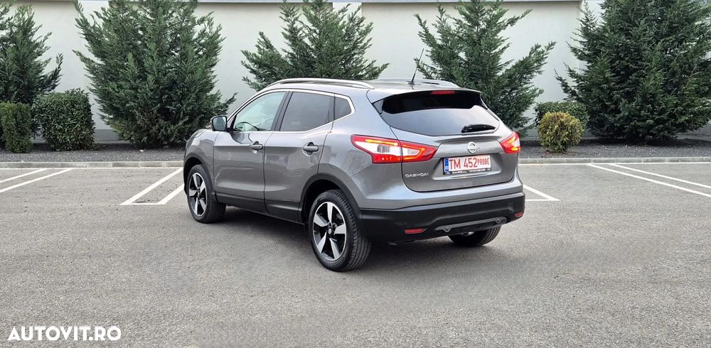Nissan Qashqai 1.6 DCI TEKNA - 8