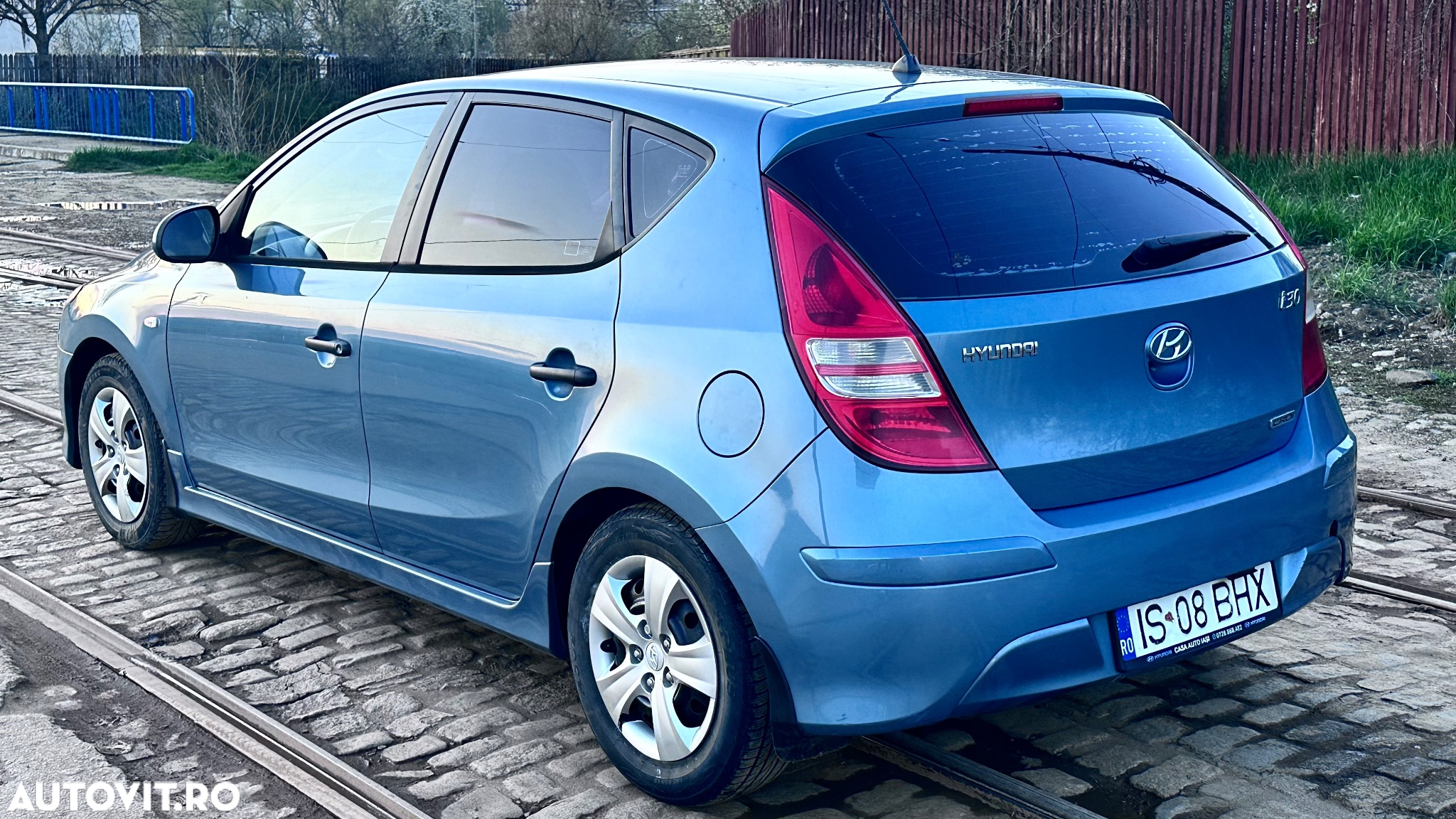 Hyundai i30 1.6 CRDI GL Comfort - 4