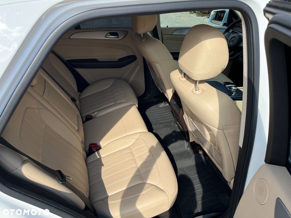 Mercedes-Benz GLE 250 d - 16