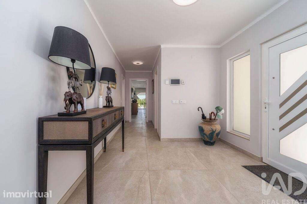 Moradia isolada T4 em Almancil de 335 m2 - Grande imagem: 4/40