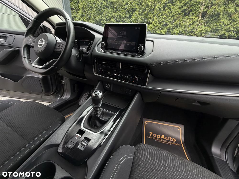 Nissan Qashqai 1.3 DIG-T AKARI - 17