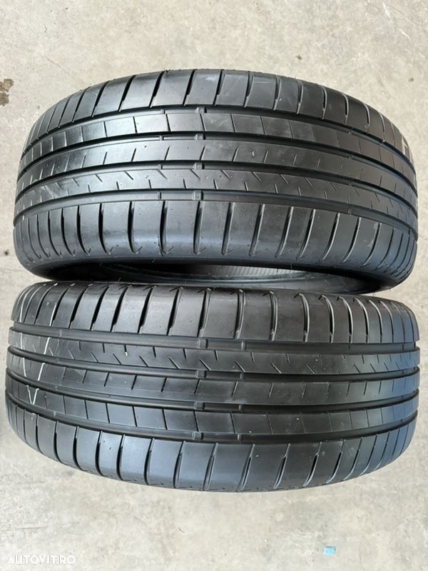 vând 2 anvelope 235/55/18 bridgestone de vară ca noi - 1