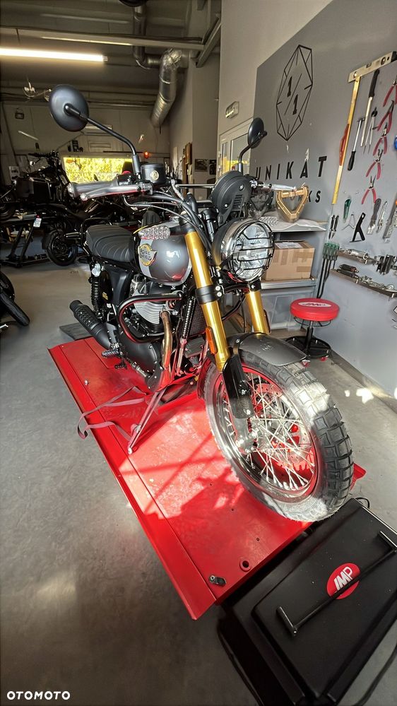 Royal Enfield Bear 650 - 9