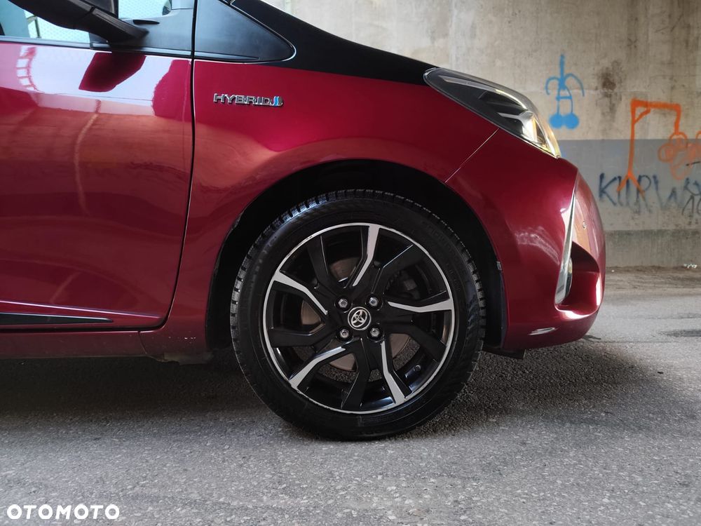 Toyota Yaris Hybrid 100 Selection Passion - 27
