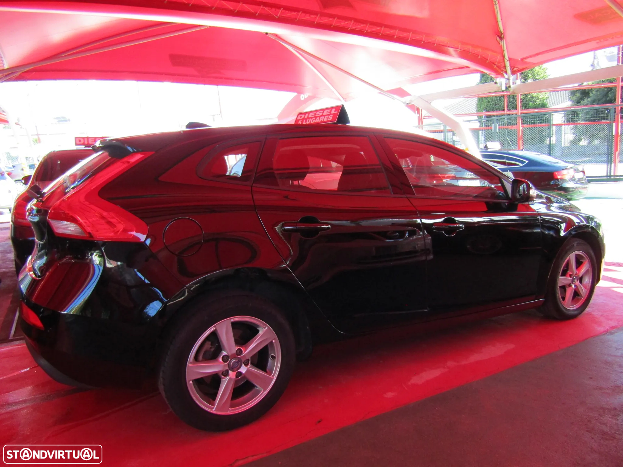 Volvo V40 2.0 D2 Kinetic - 13