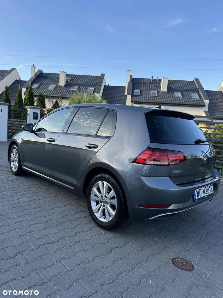 Volkswagen Golf - 15