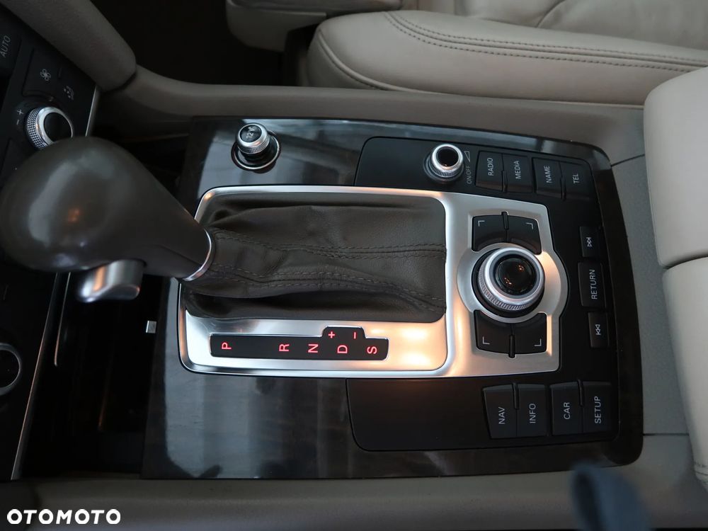 Audi Q7 3.0 TDI Quattro Tiptronic - 17