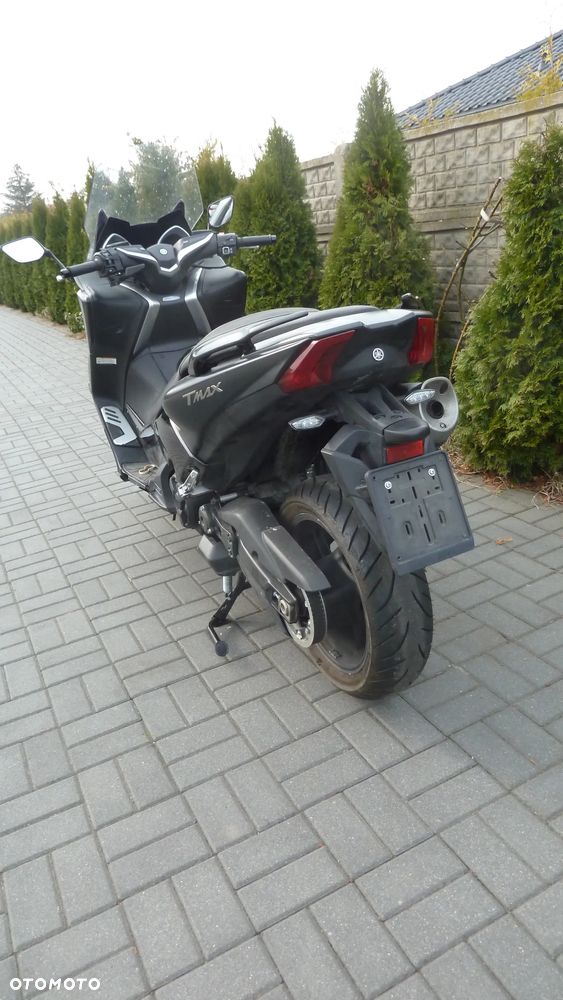 Yamaha Tmax - 10