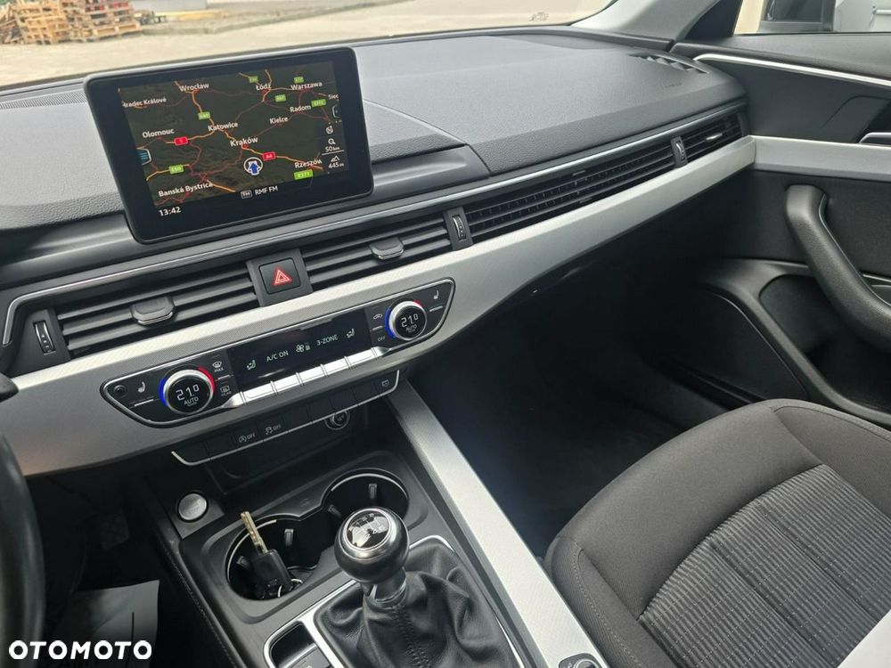 Audi A4 Limousine - 29