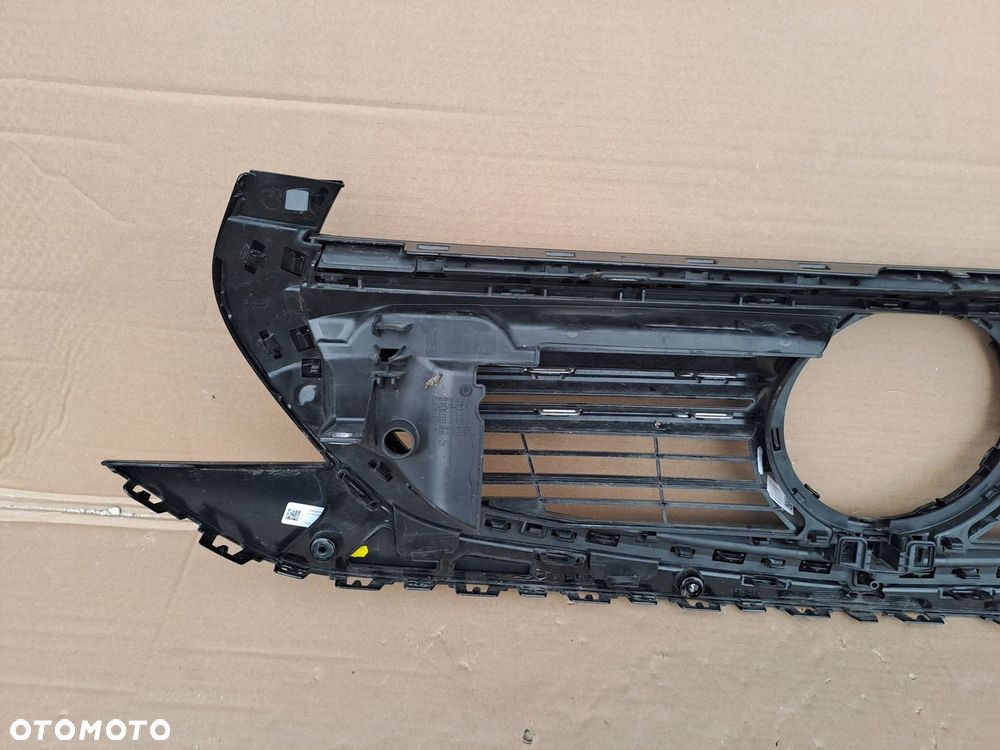 MERCEDES EQC W293 AMG ATRAPA GRILL A2938884100 UŻYWANY - 7